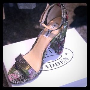 Steve Madden Carson Bright Multi